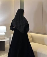 عباية جديدة مخمل مع دانتيل