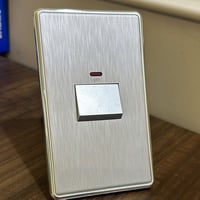 مفتاح مكيف 45 امبير فضي 7*14 ضمان 25 سنة