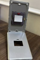 مفتاح مكيف 45 امبير فضي 7*14 ضمان 25 سنة