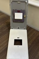 مفتاح مكيف 45 امبير لؤلؤئي 7*14 ضمان 25 سنة