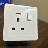 فيش مفرد 13 امبير ابيض ضمان 25 سنة