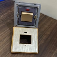 مفتاح مكيف 45 امبير ذهبي 7*7ضمان 25 سنة