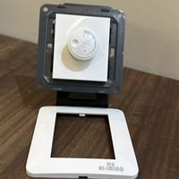 مفتاح مروحة 250 امبير ابيض MR ضمان 25 سنة