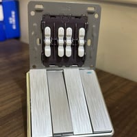 مفتاح رباعي بيانو فضي MR ضمان 25 سنة