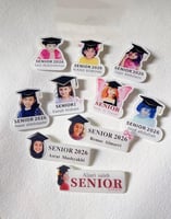 بروش تخرج أكريلك بالاسم والصورة