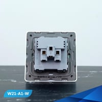 فيش 13 امبير مع منفذ USB لون ابيض مبروم