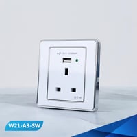 فيش ثلاثي 13 امبير مع منفذ USB لون ابيض و فضي