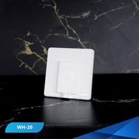 كونكتر مكيف بيانو أبيض خشبي