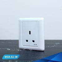 فيش 13 امبير لون ابيض مبروم