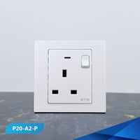 فيش 13 أمبير مع مفتاح و لمبة لون لولي