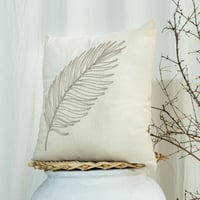 خدادية فيرونا تركي مربعة بحشوة مطرزة كريمي 45 × 45...