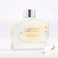 فواحة عطر بالأعواد في حامل زجاجي برائحة فروتي روز...