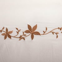 مفرش فهده فندقي فاخر كريمي مطرز