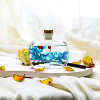 فواحة عطر بالأعواد في حامل زجاجي برائحة الكمثرى ال...