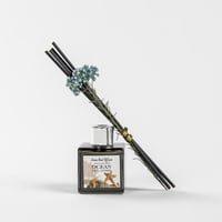 فواحة عطر بالأعواد في حامل زجاجي برائحة نسيم المحي...