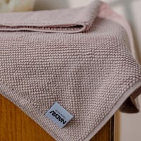 منشفة أرضية بيترا تركي وردي مقاس 80×50 سم