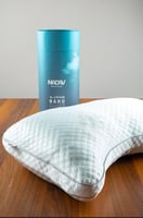 وسادة برد الفندقية من الفوم المرن لون أبيض