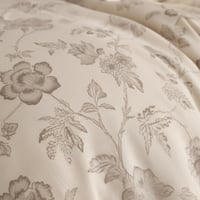 مفرش سرور مزدوج قطن بيج برسومات الزهور عدد القطع 7