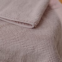 منشفة أرضية بيترا تركي وردي مقاس 80×50 سم