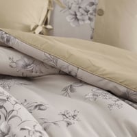 مفرش إنسجام صيفي قطن بيج ورصاصي برسومات الزهور