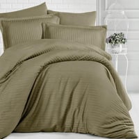 مفرش فندقي مزدوج زيتي مقلم عدد القطع 9