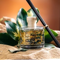 فواحة عطر بالأعواد في حامل زجاجي برائحة الجريب فرو...