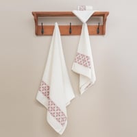 طقم روب أستحمام نومي قطن تركي مطرز كريمي عدد القطع...