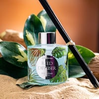 فواحة عطر بالأعواد في حامل زجاجي برائحة الياسمين و...