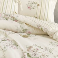 مفرش إنسجام صيفي قطن كريمي وأخضر برسومات الزهور