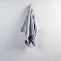 منشفة قطن 100% – مطرز رصاصي فاتح