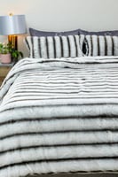 مفرش كلاود شتوي فاخر مزدوج مخمل و فرو ناعم أبيض ور...