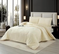 مفرش وورم شتوي فرو محفور كريمي