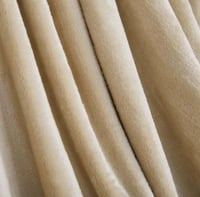 بطانية شتوي مخمل ناعم بيج