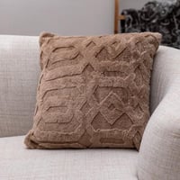 خدادية مربعة بحشوة فرو بيج غامق 45 × 45 سم