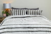 مفرش كلاود شتوي فاخر مزدوج مخمل و فرو ناعم أبيض ور...