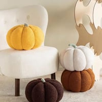 لعبة أطفال علي شكل يقطينة فرو ناعم بلون أصفر