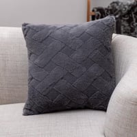 خدادية مربعة بحشوة فرو رصاصي غامق 45 × 45 سم