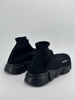 سنيكر بالنسياغا 'سبيد 2.0'