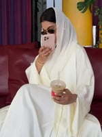 لون مشمشي