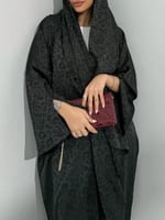 الأسود