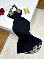 فستان اسود دانتيل