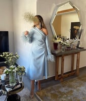 فستان بثلاثة ألوان