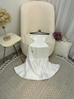 فستان ميد ابيض