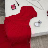 فستان احمر سهره