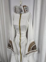 فستان سهرة انيق بتصميم فخم