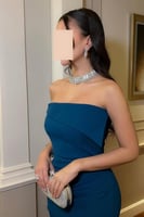 فستان سهره أوف بكسرات خصر لون ازرق