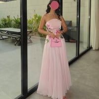 فستان ناعم توب صدرية موردة لون وردي