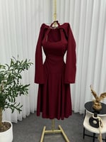 فستان قصير ناعم قطعتين بأكمام طويلة لون خمري