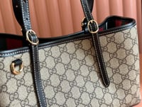 GG EMBLEM SMALL TOTE BAG