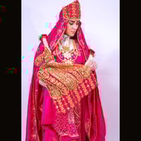 لبس مديني فاخر تطريز يدوي مع ذيل